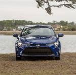 Toyota Corolla LE Hybrid Sedan 2019 года (NA)